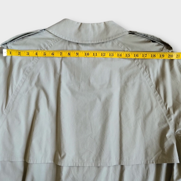 SOLD❤️Burberrys' 46 Mint Regular Mens Long Trench Coat Plaid Lined - Picture 11 of 15